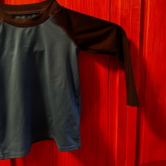 🌺2 for $25🌺 Columbia toddler RASHGUARD - Picture 6 of 12